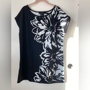 NWOT Black and White Short Sleeve Sweater